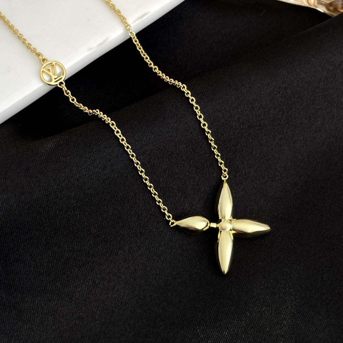 [AuraEcho Jewelry]LOUISETTE GOLD NECKLACE