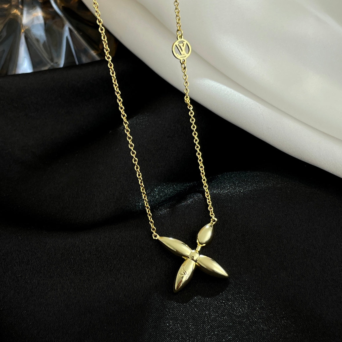 [AuraEcho Jewelry]LOUISETTE GOLD NECKLACE