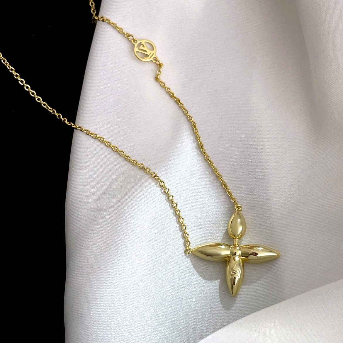 [AuraEcho Jewelry]LOUISETTE GOLD NECKLACE