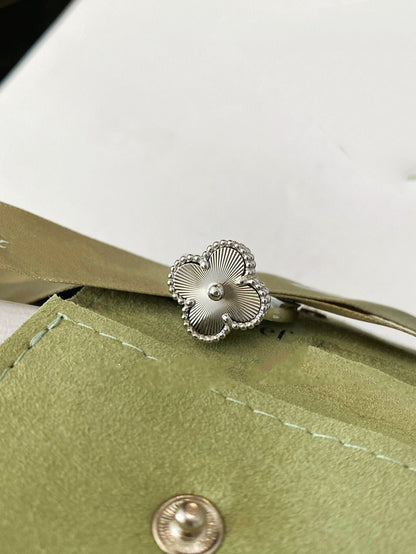 [AuraEcho Jewelry]CLOVER SILVER RING