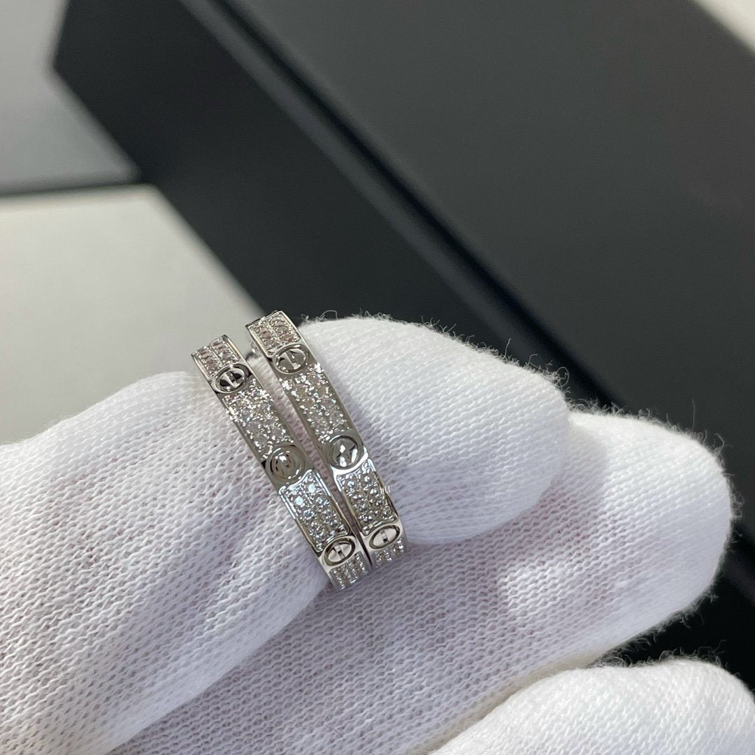 [AuraEcho Jewelry]LOVE DIAMOND SILVER HOOP EARRINGS