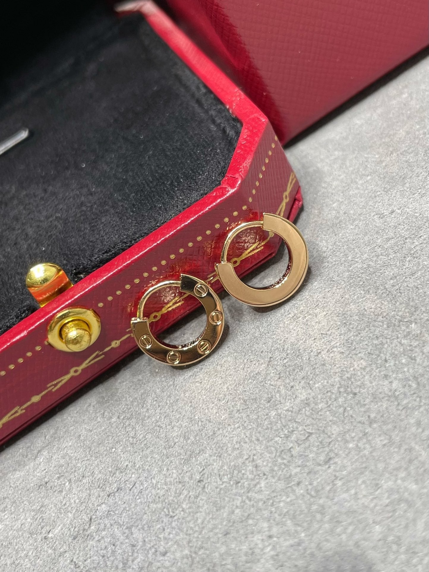 [AuraEcho Jewelry]LOVE MINI EARRINGS