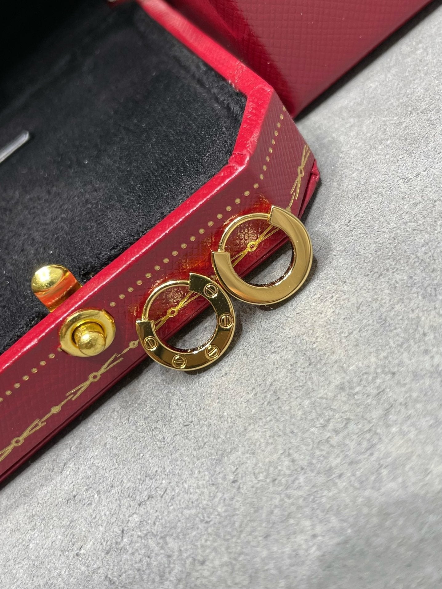 [AuraEcho Jewelry]LOVE MINI EARRINGS