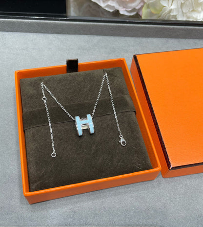 [AuraEcho Jewelry]POP H SKY BLUE NECKLACE