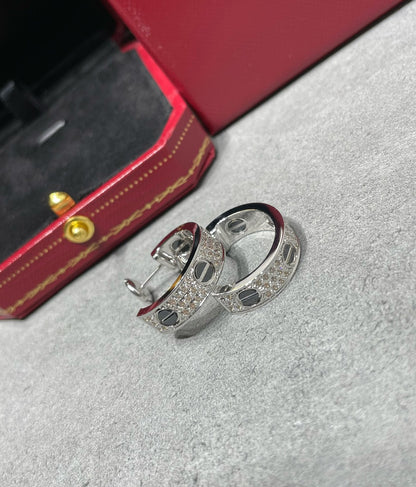 [AuraEcho Jewelry]LOVE CERAMIC DIAMOND PAVED SILVER EARRINGS