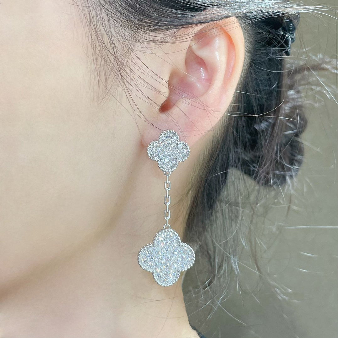 [AuraEcho Jewelry]CLOVER 2 MOTIFS DIAMOND PAVED SILVER EARRINGS