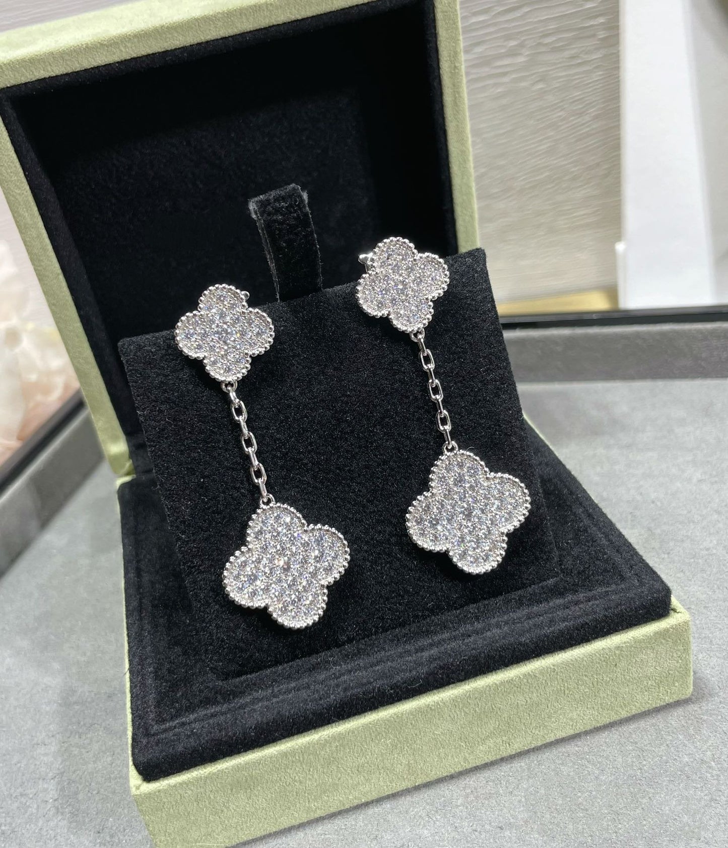 [AuraEcho Jewelry]CLOVER 2 MOTIFS DIAMOND PAVED SILVER EARRINGS
