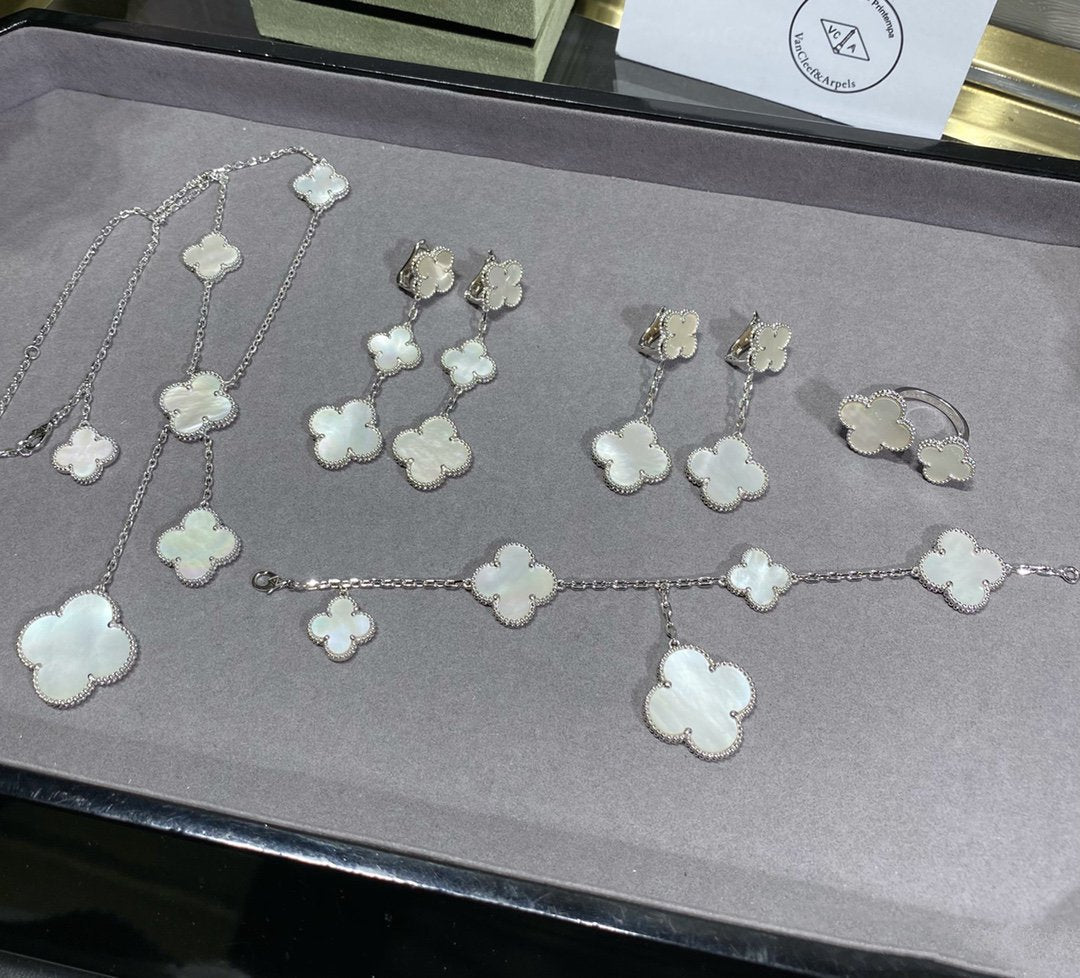 [AuraEcho Jewelry]CLOVER 5 MOTIF WHITE MOP SILVER BRACELET