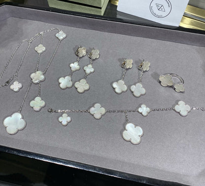 [AuraEcho Jewelry]CLOVER 5 MOTIF WHITE MOP SILVER BRACELET