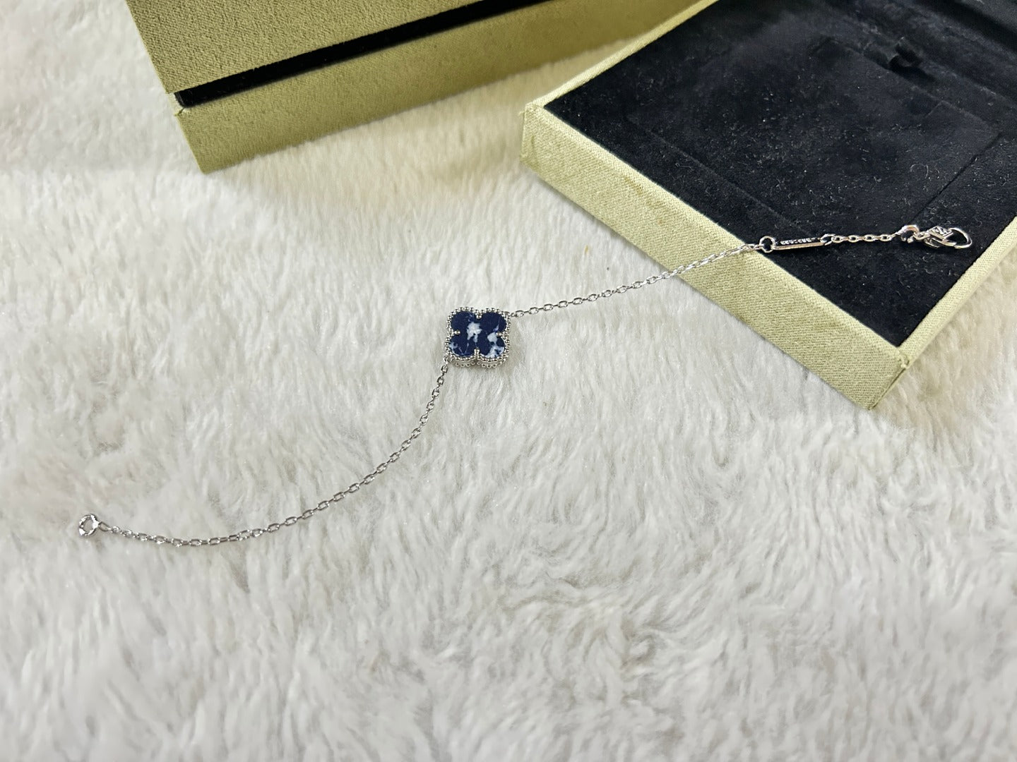 [AuraEcho Jewelry]CLOVER 1 MOTIF PIETERSITE BRACELET