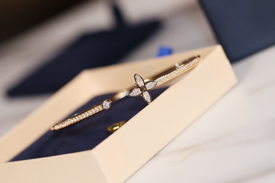 [AuraEcho Jewelry]IDYLLE GOLD OPEN BRACELET DIAMOND PAVED
