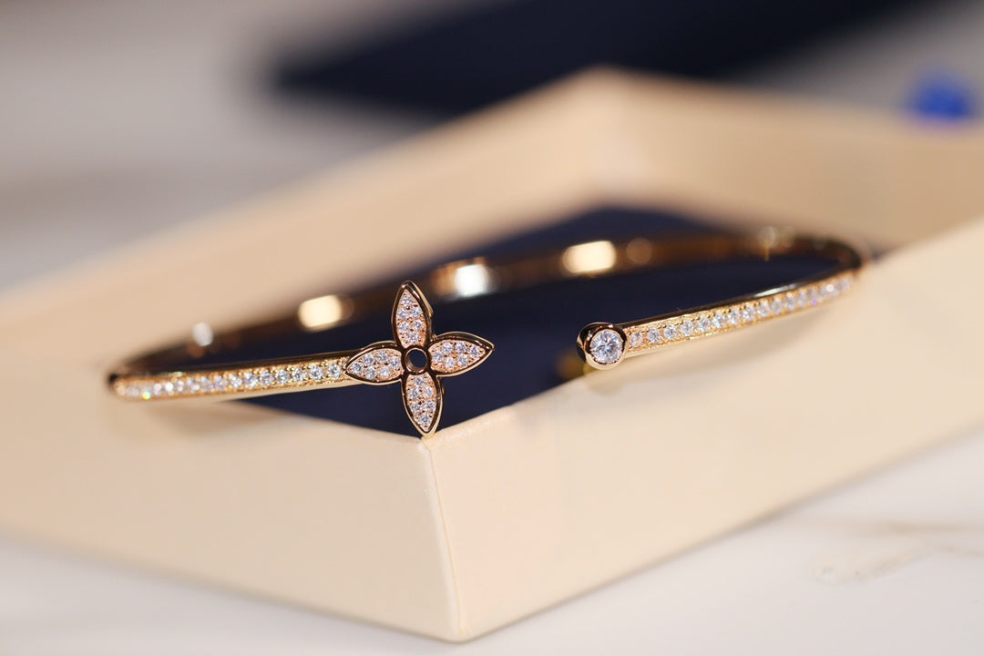 [AuraEcho Jewelry]IDYLLE GOLD OPEN BRACELET DIAMOND PAVED