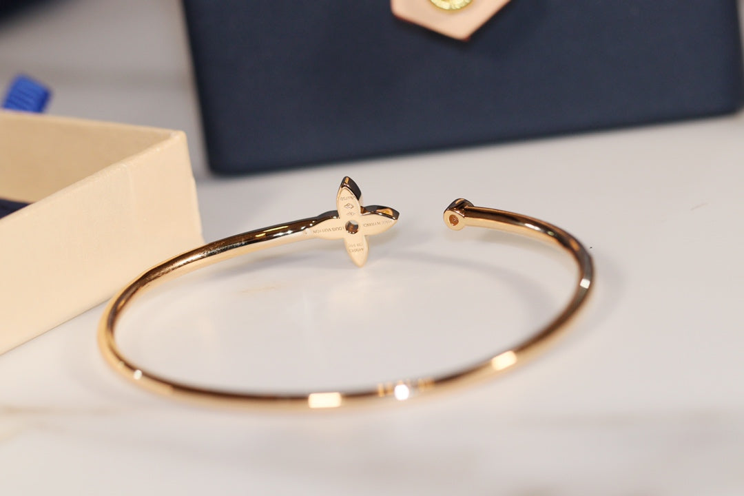 [AuraEcho Jewelry]IDYLLE GOLD OPEN BRACELET DIAMOND PAVED