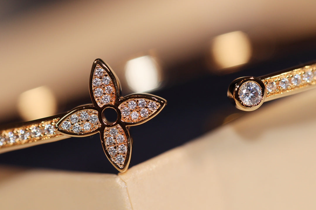 [AuraEcho Jewelry]IDYLLE GOLD OPEN BRACELET DIAMOND PAVED