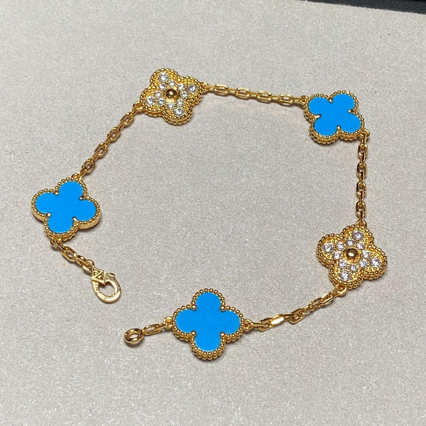 [AuraEcho Jewelry]CLOVER 5 MOTIF BLUE CHALCEDONY DIAMOND GOLD BRACELET