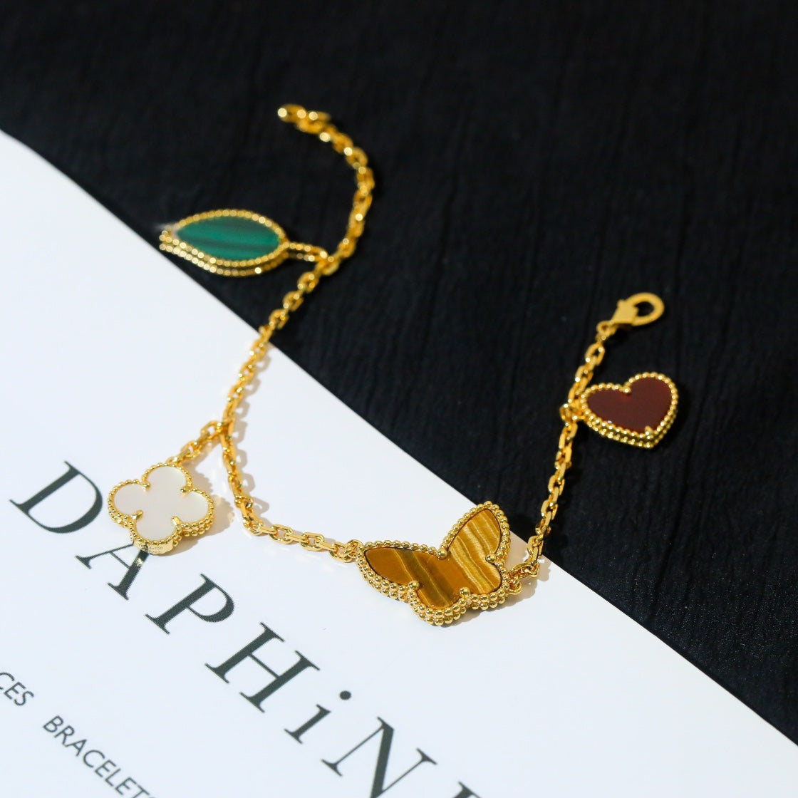 [WZQ]LUCKY SPRING 5 MOTIF GOLD BRACELET