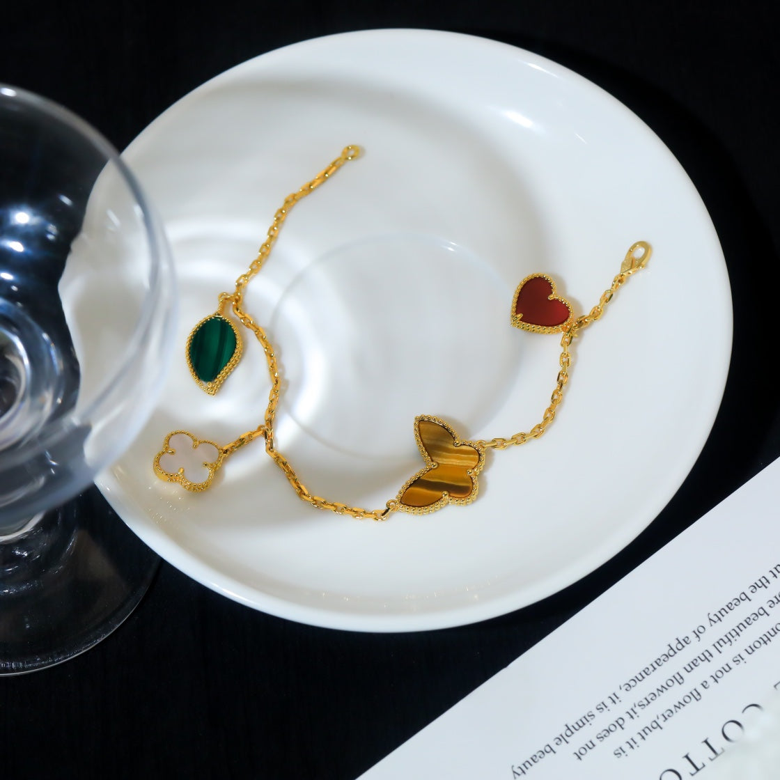 [WZQ]LUCKY SPRING 5 MOTIF GOLD BRACELET