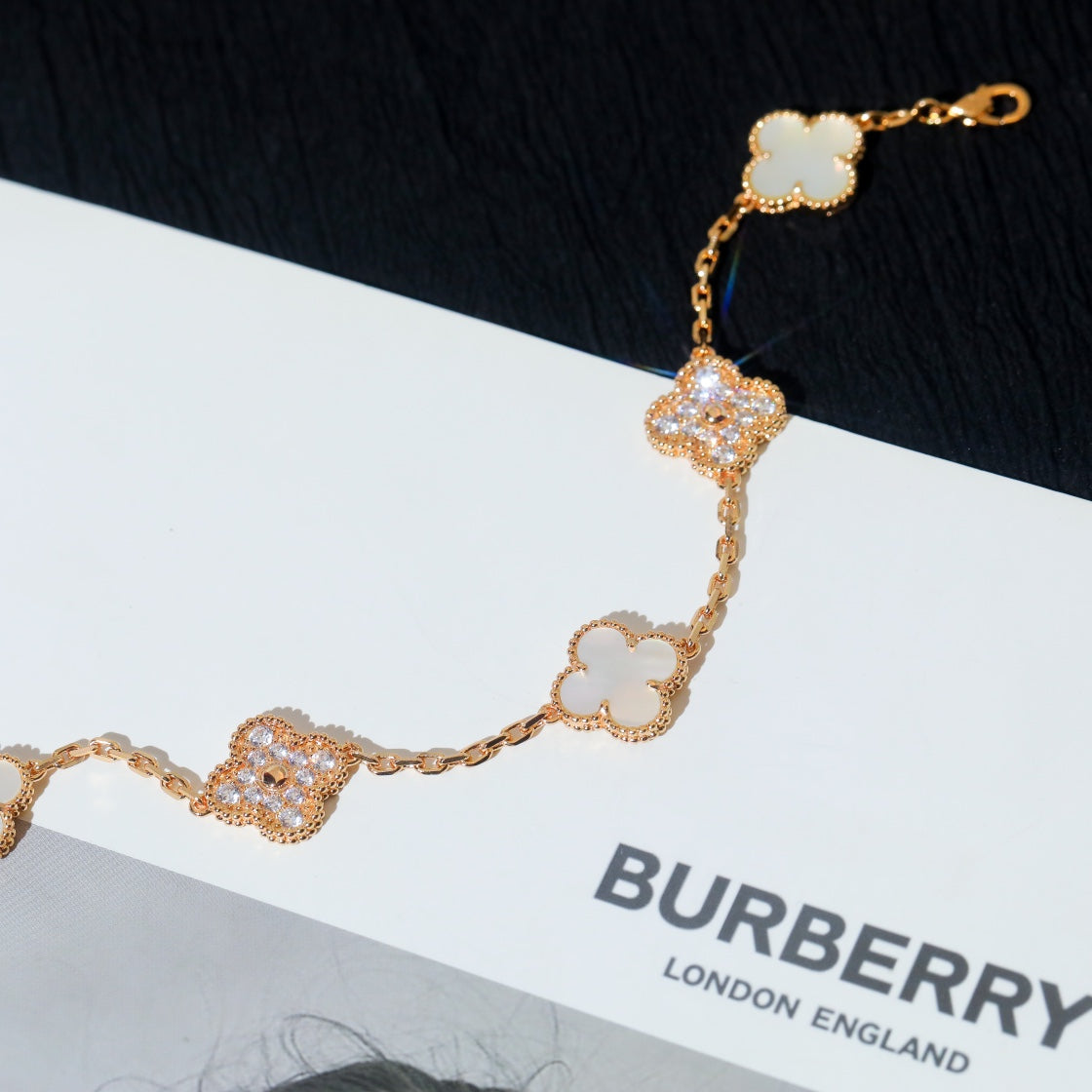 [AuraEcho Jewelry]CLOVER BRACELET 5 MOTIF WHITE MOP DIAMOND