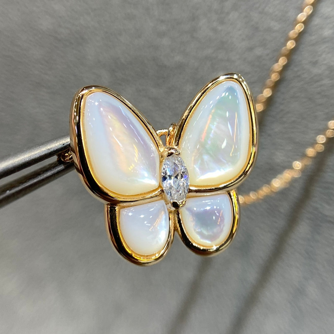 [AuraEcho Jewelry]BUTTERFLY MOP DIAMOND NECKLACE