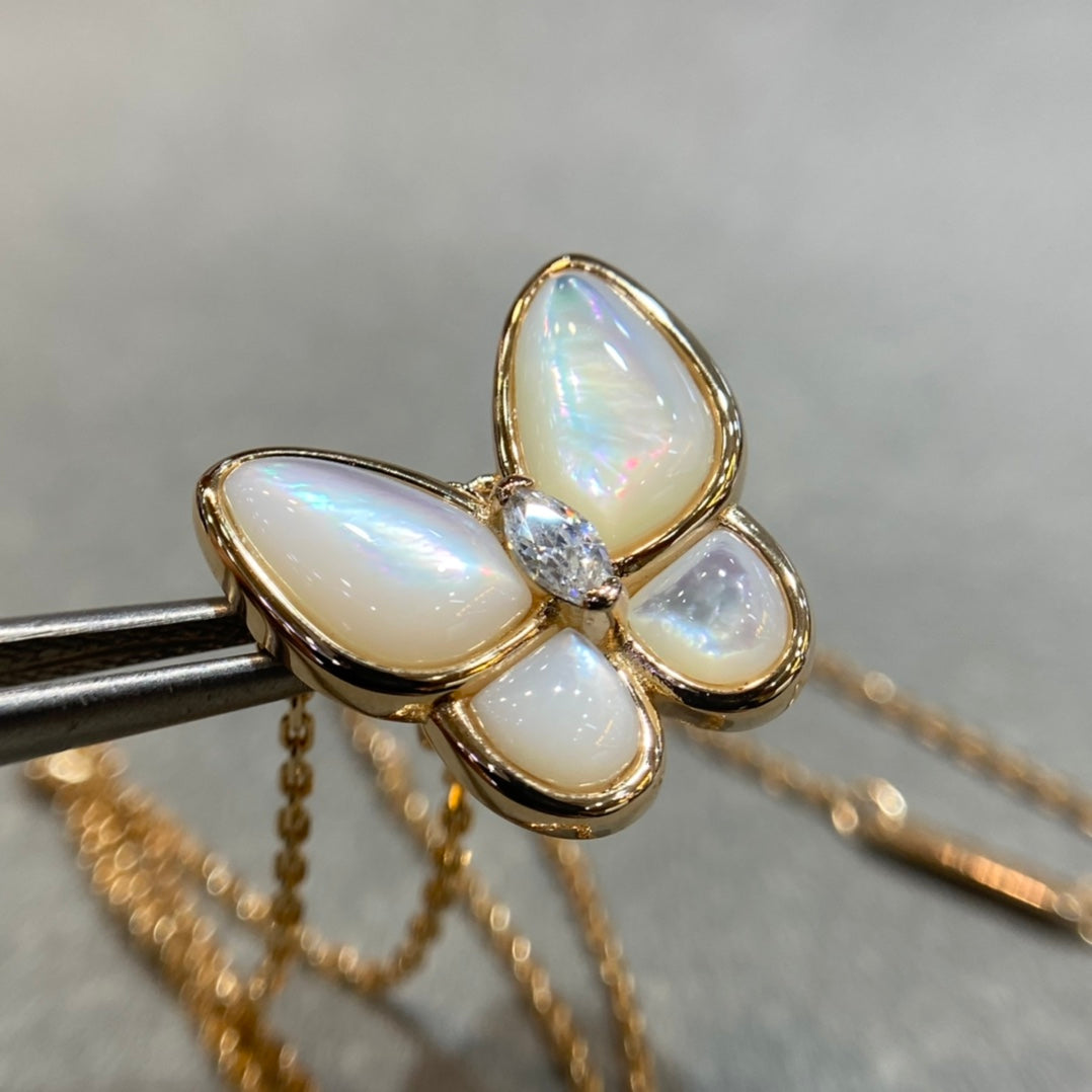 [AuraEcho Jewelry]BUTTERFLY MOP DIAMOND NECKLACE