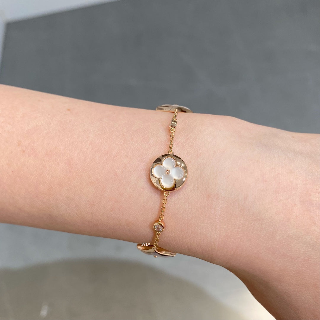 [AuraEcho Jewelry]STAR AND SUN 4 MOTIF WHITE MOP PINK GOLD BRACELET