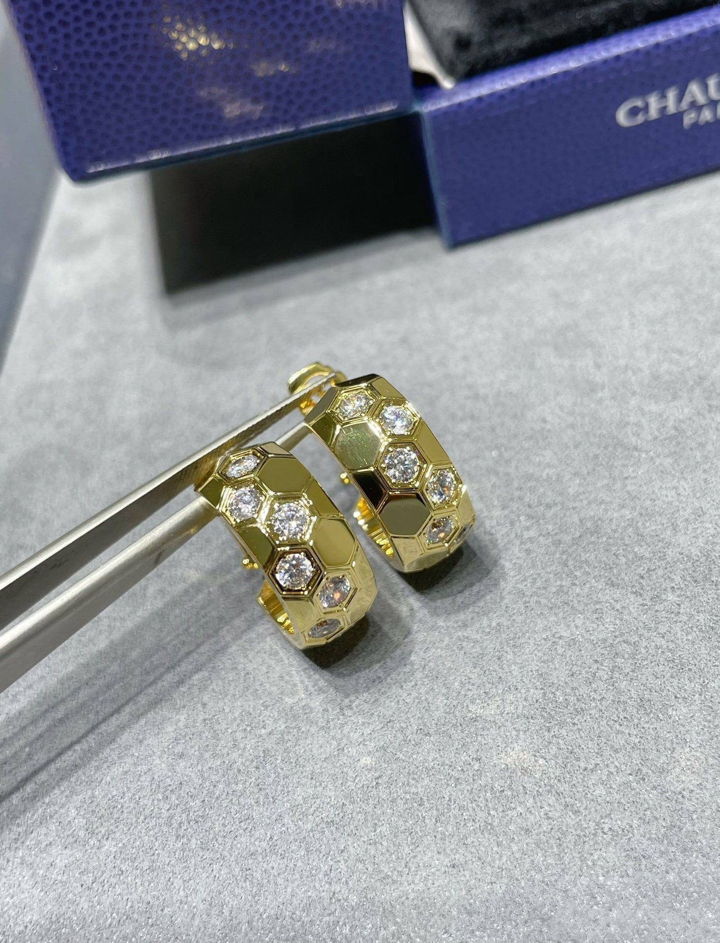 [AuraEcho Jewelry]BEE LOVE DIAMOND HOOP EARRINGS