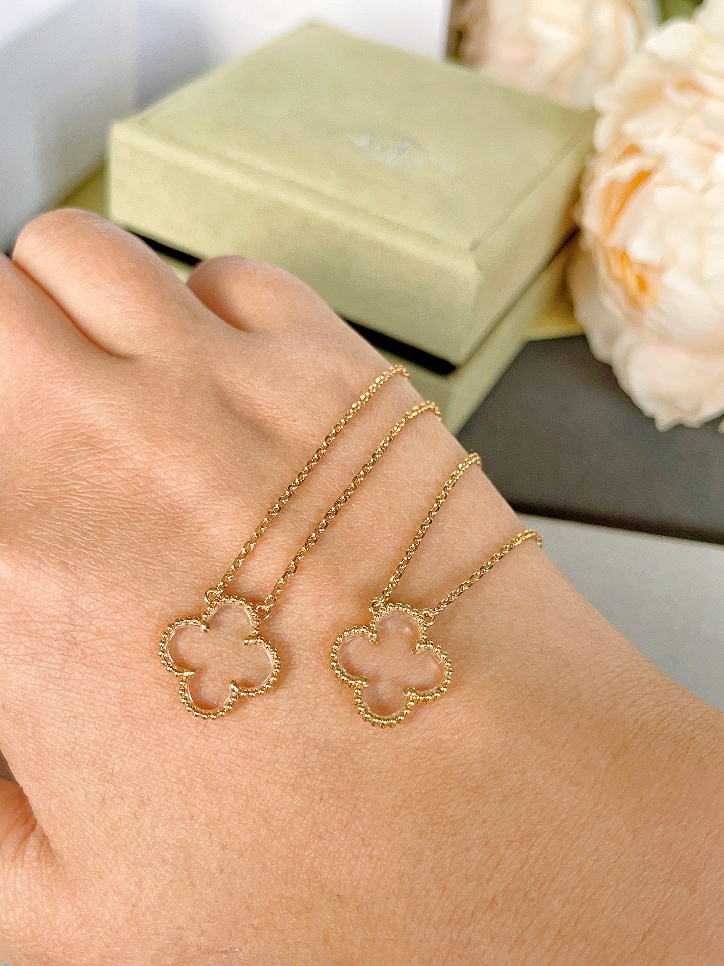 [AuraEcho Jewelry]CLOVER ROCK CRYSTAL ROSE GOLD NECKLACE