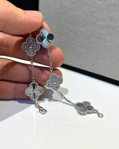 [AuraEcho Jewelry]CLOVER 5 MOTIF SILVER DIAMOND BRACELET