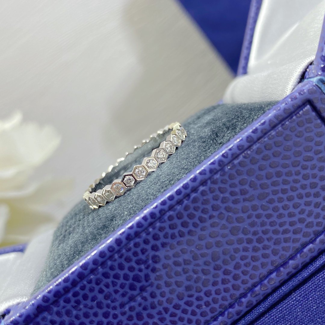 [AuraEcho Jewelry]BEE LOVE DIAMOND PAVED SMALL RING