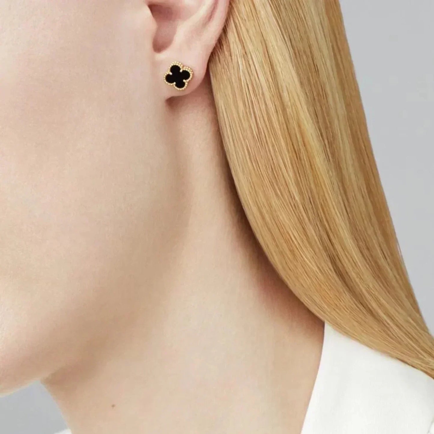 [AuraEcho Jewelry]CLOVER MINI 9.5MM BLACK MOP EARRINGS