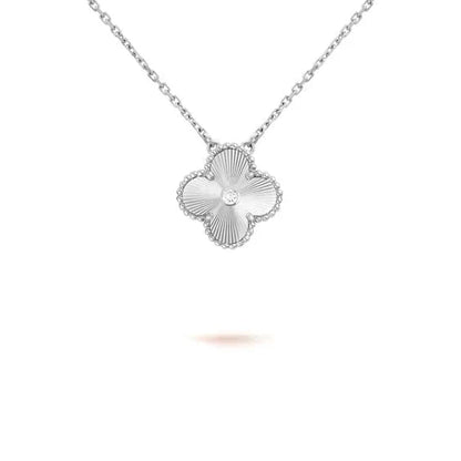 [AuraEcho Jewelry]CLOVER  15MM DIAMOND LASER NECKLACE SILVER