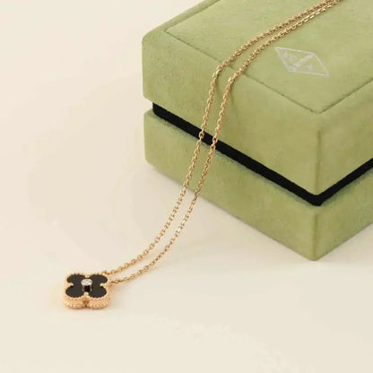 [AuraEcho Jewelry]CLOVER 15MM DIAMOND ONYX NECKLACE