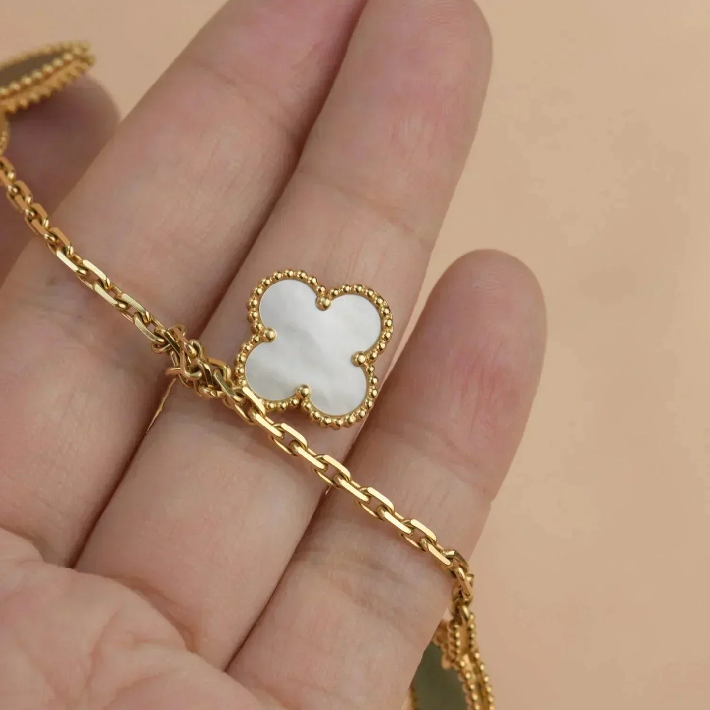[WZQ]LUCKY SPRING 5 MOTIF GOLD BRACELET