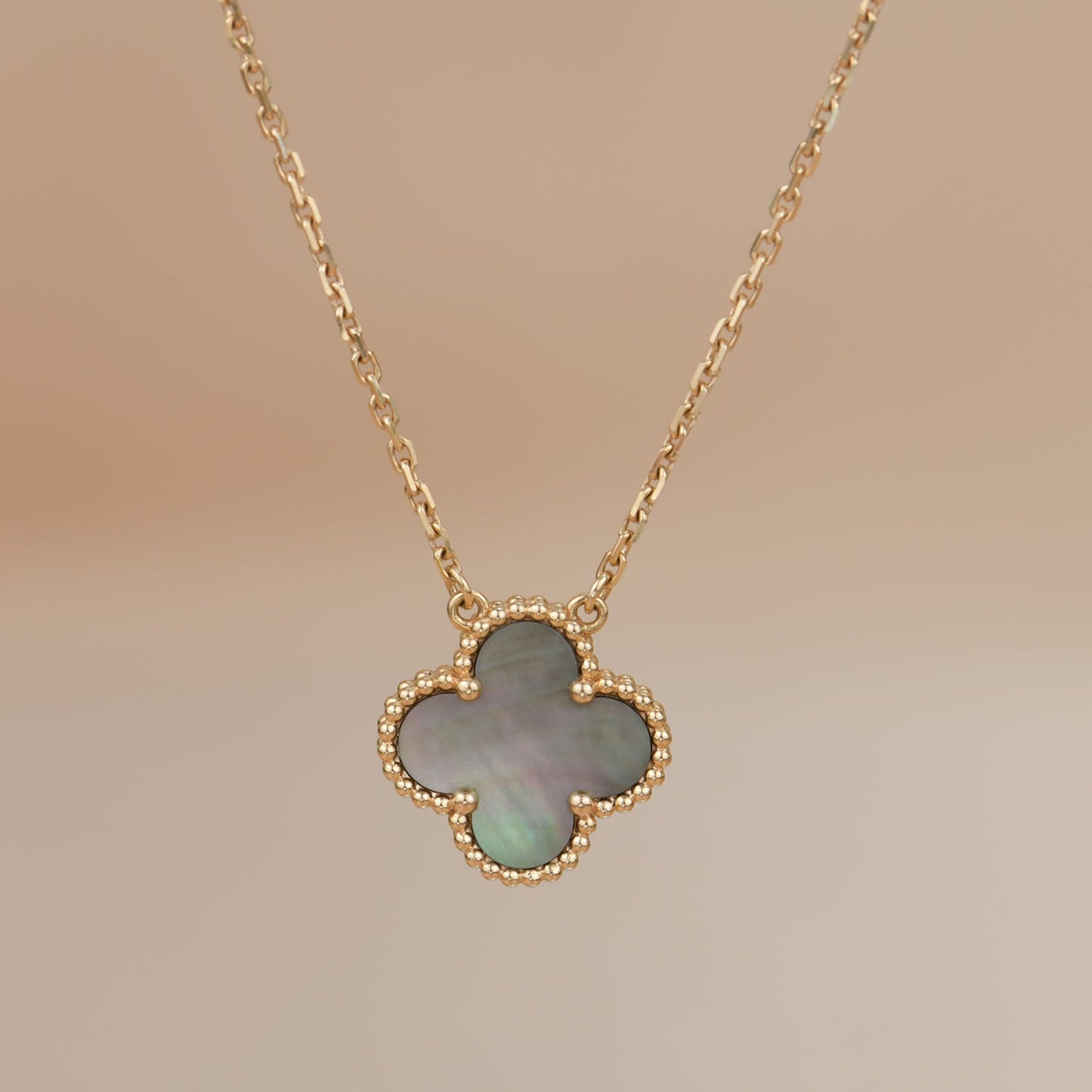 [AuraEcho Jewelry]CLOVER 15MM  GRAY MOTHER OF PEARL NECKLACE