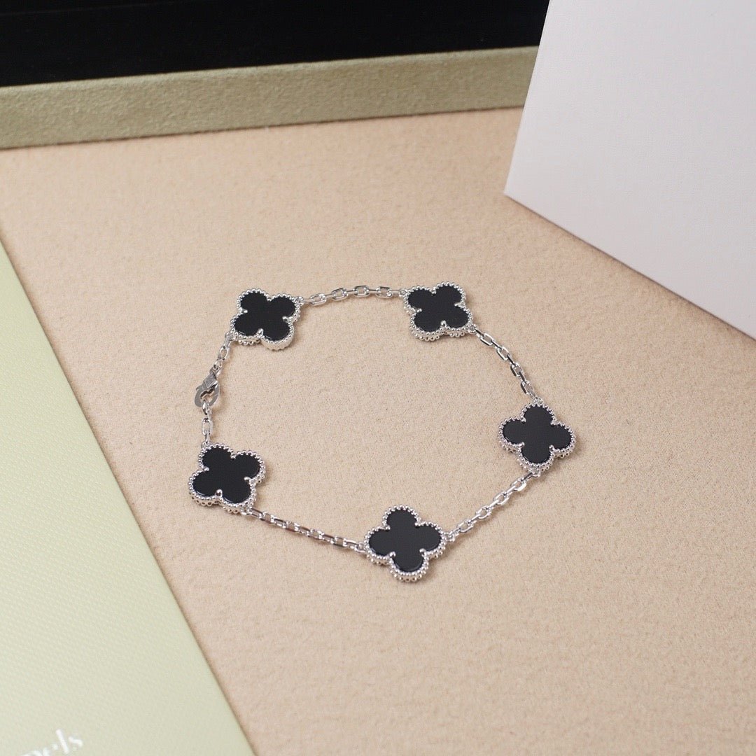 [AuraEcho Jewelry]CLOVER 5 MOTIF ONYXS  BRACELET SILVER