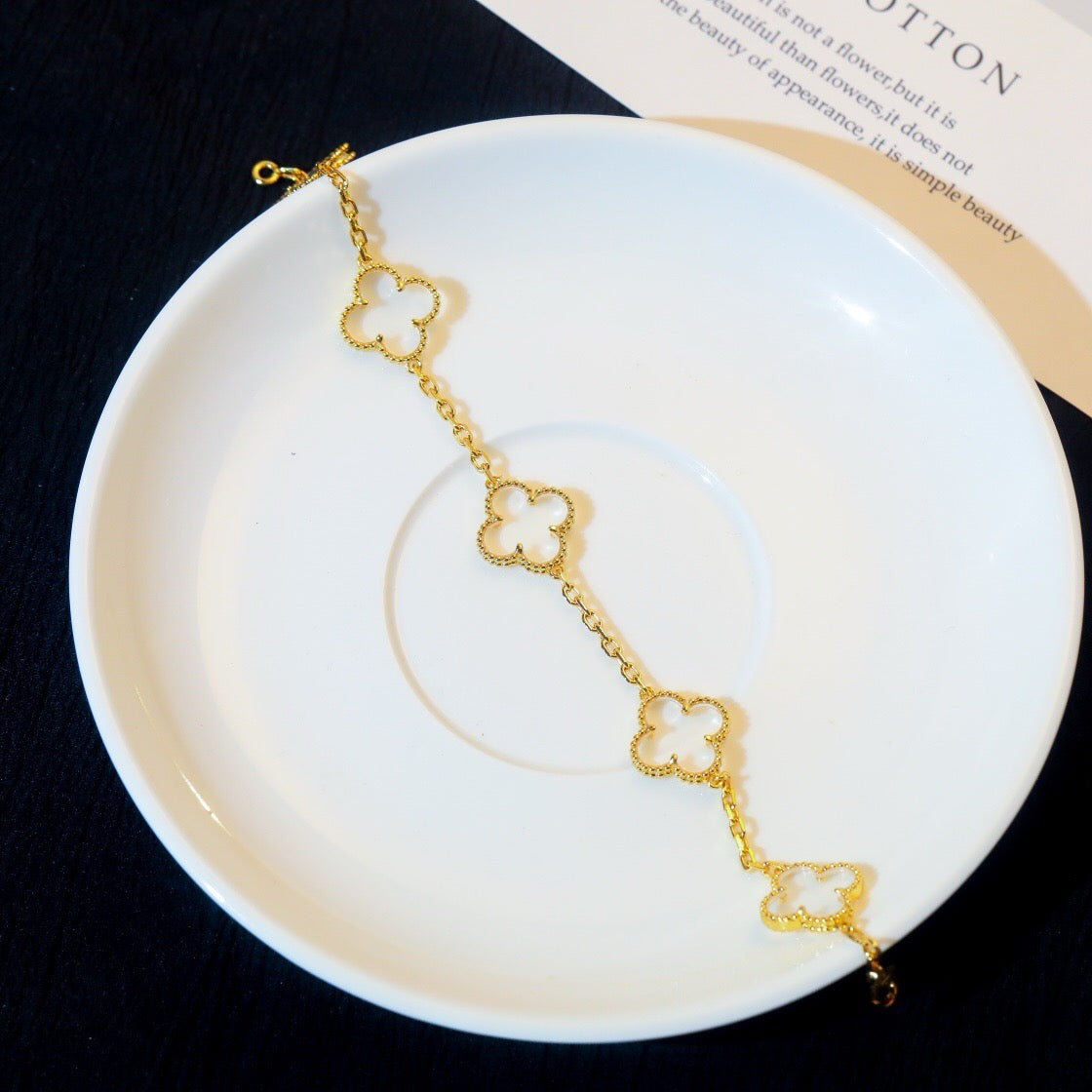 [AuraEcho Jewelry]CLOVER 5 MOTIF ROCK CRYSTAL PINK GOLD BRACELET