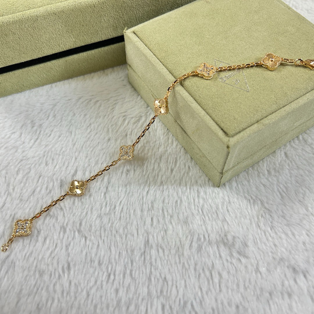 [AuraEcho Jewelry]CLOVER 6 MOTIF DIAMOND LASER BRACELET