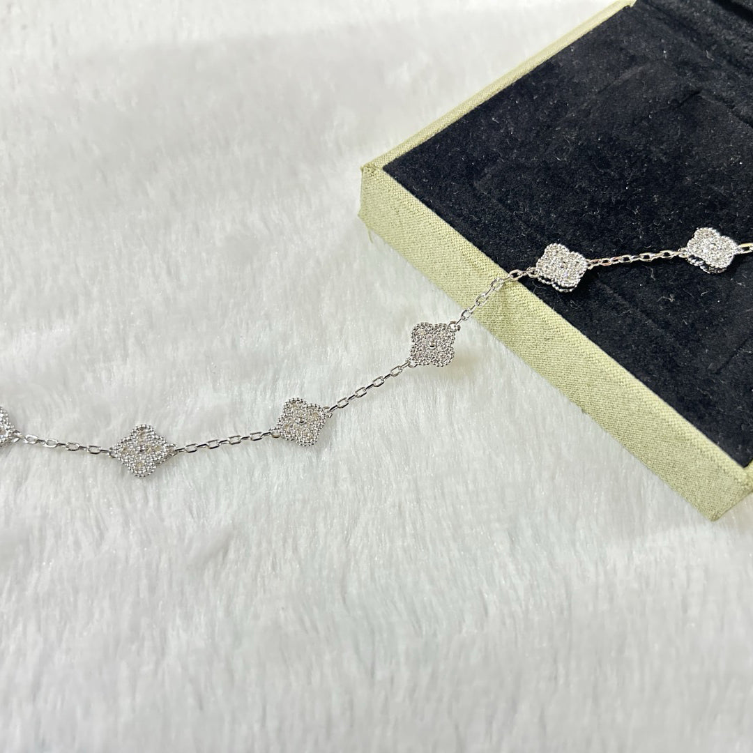 [AuraEcho Jewelry]CLOVER 6 MOTIF DIAMOND BRACELET
