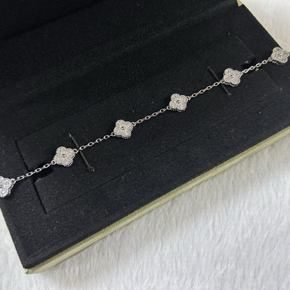 [AuraEcho Jewelry]CLOVER 6 MOTIF DIAMOND BRACELET