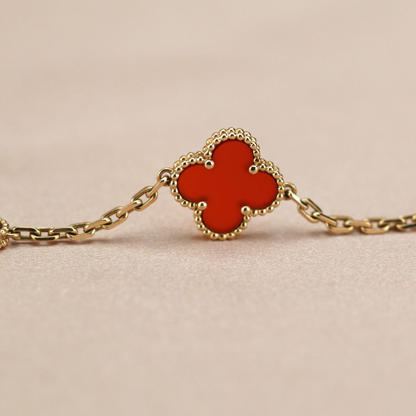 [AuraEcho Jewelry]CLOVER 5 MOTIFS RED AGATE  BRACELET