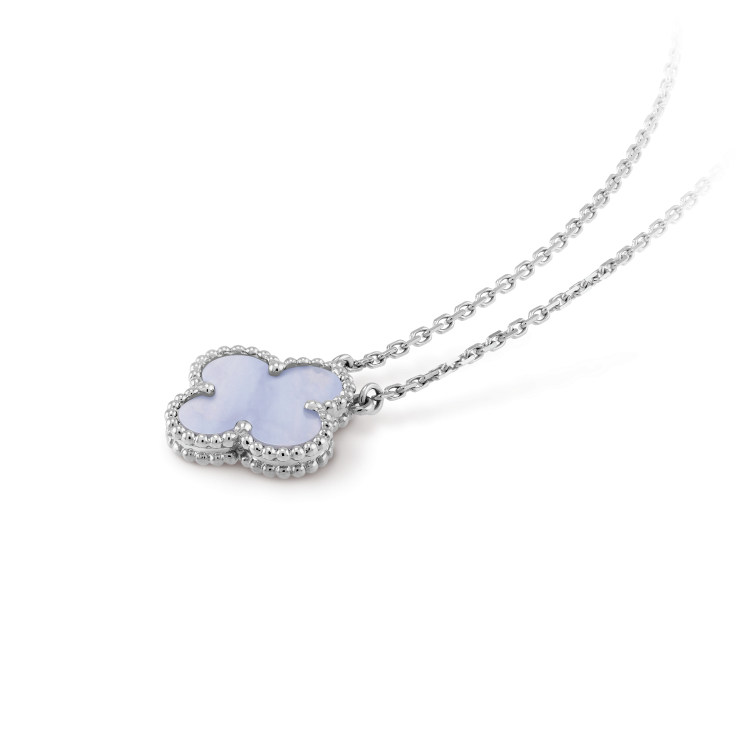 [AuraEcho Jewelry]CLOVER 15MM BLUE CHALCEDONY NECKLACE SILVER
