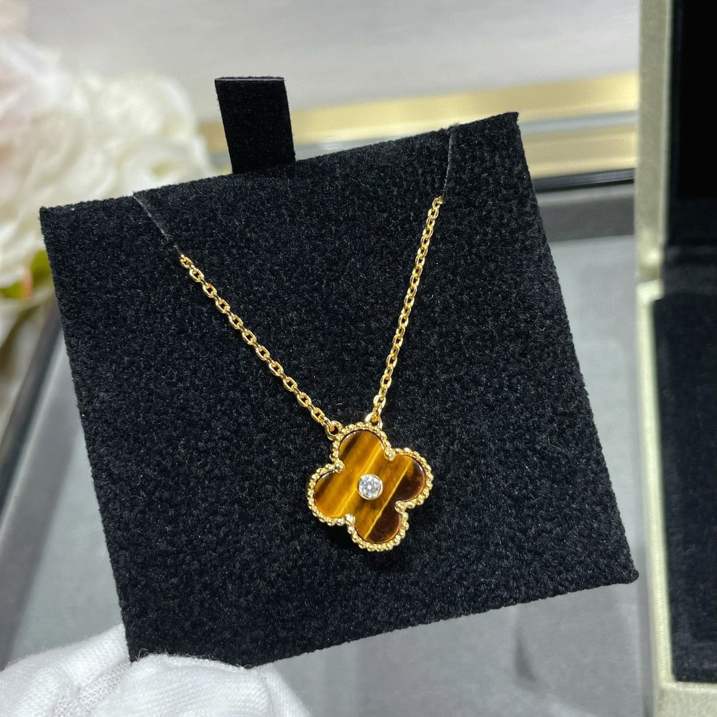 [AuraEcho Jewelry]CLOVER 15MM DIAMOND AND YELLOW TIGER'S EYE AGATE necklace