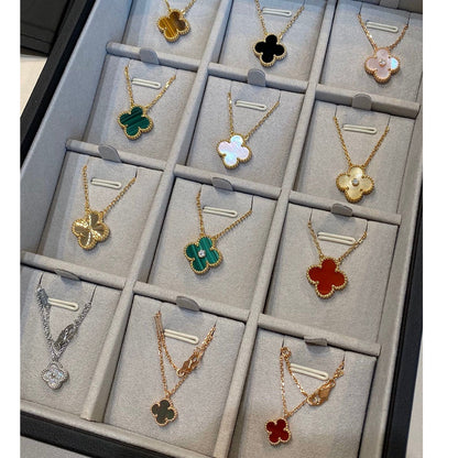 [WZQ]CLOVER 15MM CARNELIAN SINGLE FLOWER NECKLACE