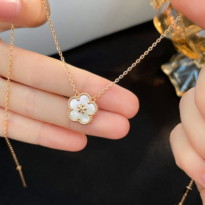 [AuraEcho Jewelry]LUCKY  WHITE MOP  PLUM BLOSSOM NECKLACE