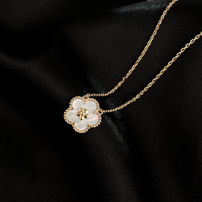 [AuraEcho Jewelry]LUCKY  WHITE MOP  PLUM BLOSSOM NECKLACE