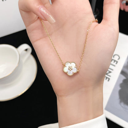 [AuraEcho Jewelry]LUCKY  WHITE MOP  PLUM BLOSSOM NECKLACE