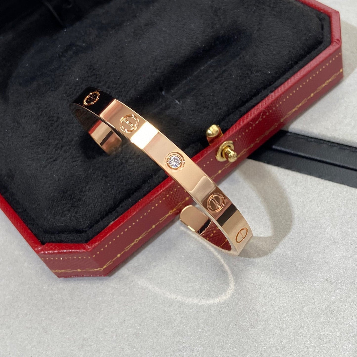 [AuraEcho Jewelry]LOVE BRACELET 6.1MM 1 DIAMOND OPEN CUFF