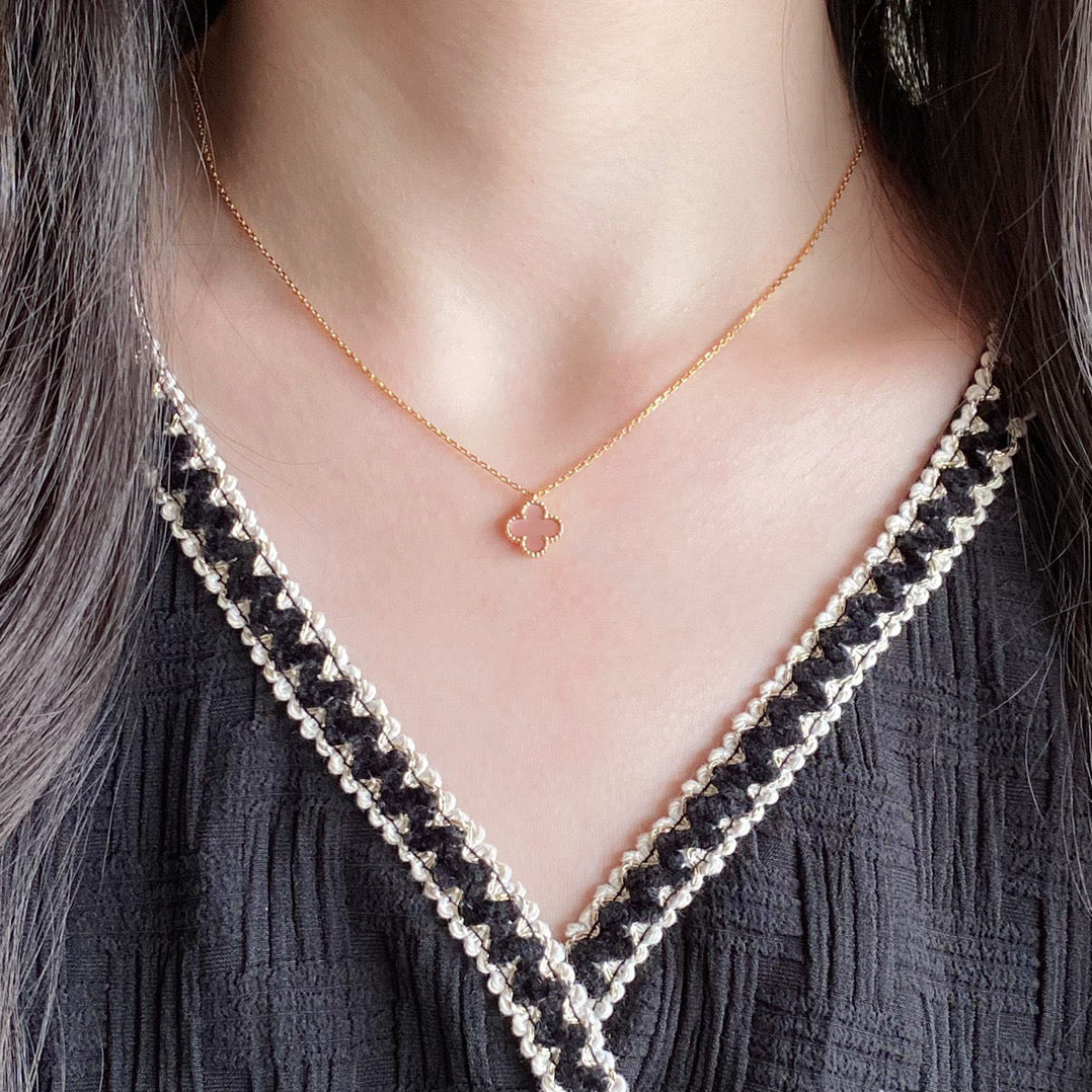 [AuraEcho Jewelry]CLOVER 15MM PINK MOTHER-OF-PEARL SINGLE FLOWER NECKLACE