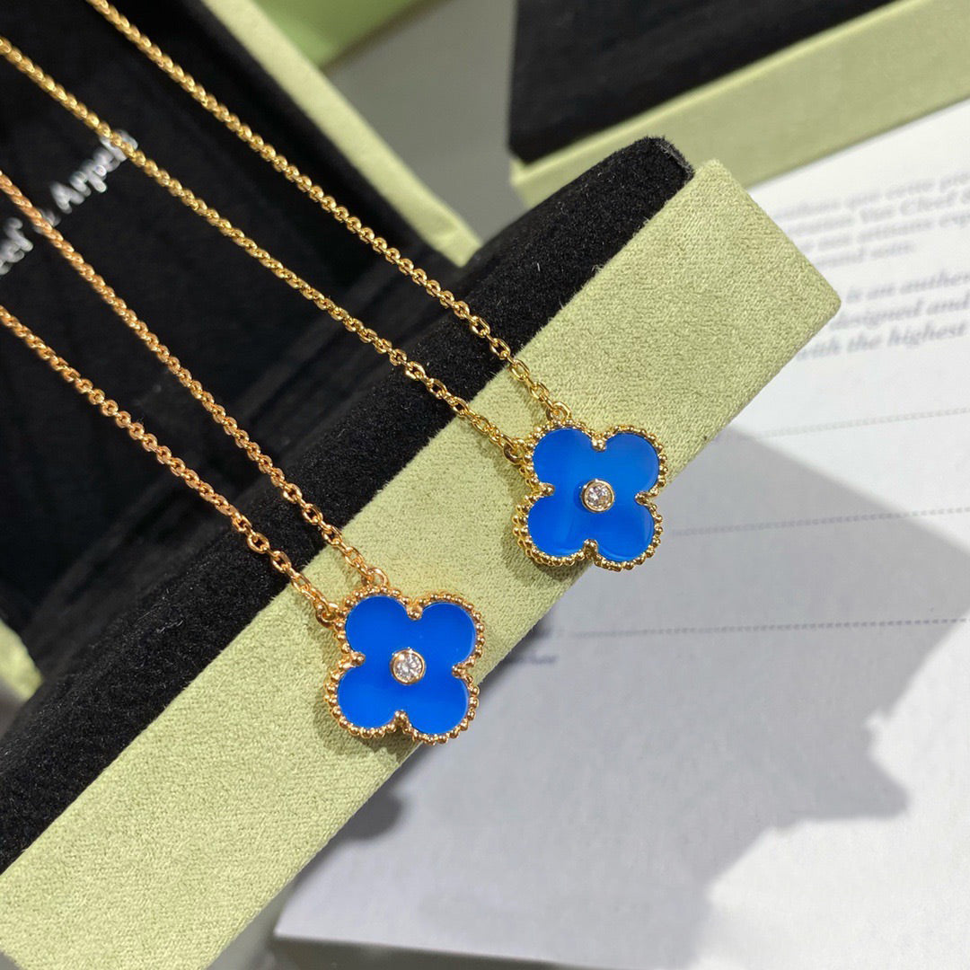 [AuraEcho Jewelry]CLOVER 15MM DIAMOND AND BLUE AGATE NECKLACE