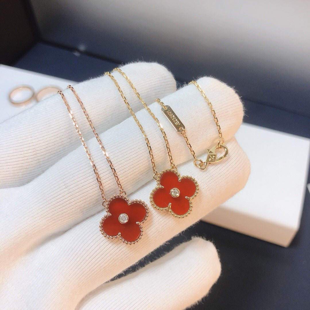 [AuraEcho Jewelry]CLOVER 15MM DIAMOND CARNELIAN NECKLACE